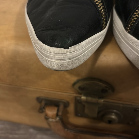 ALL BLACK ANTHROPOLOGIE LEATHER SIDE ZIP SHOE SIZE 9.5 - Picture 11 of 11